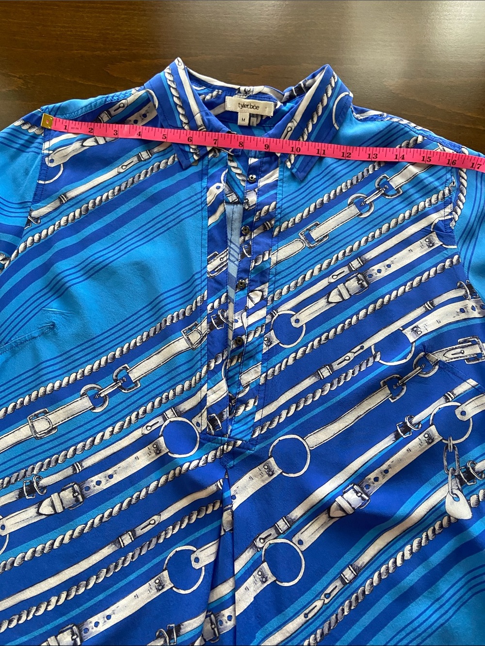 Tyler Boe Olivia Silk Bold Blue Equestrian Chain and Belt Pattern Blouse. Size M - Picture 9 of 13